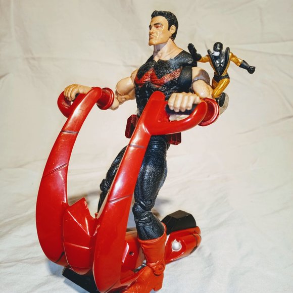 Marvel Other - Wonder Man and Yellow Jacket Action Figure